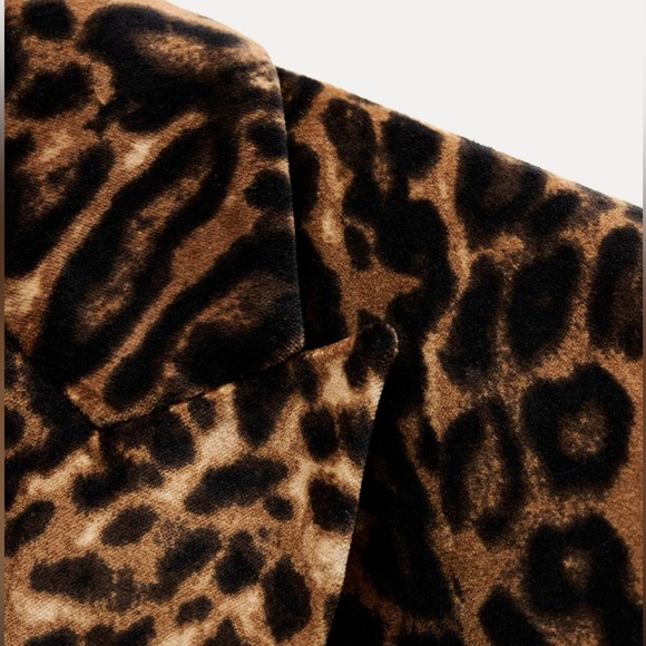 Zara brand brew with tags blazer size XS, paid 150$ plus shipping, stunning 🤩 - Picture 4 of 11